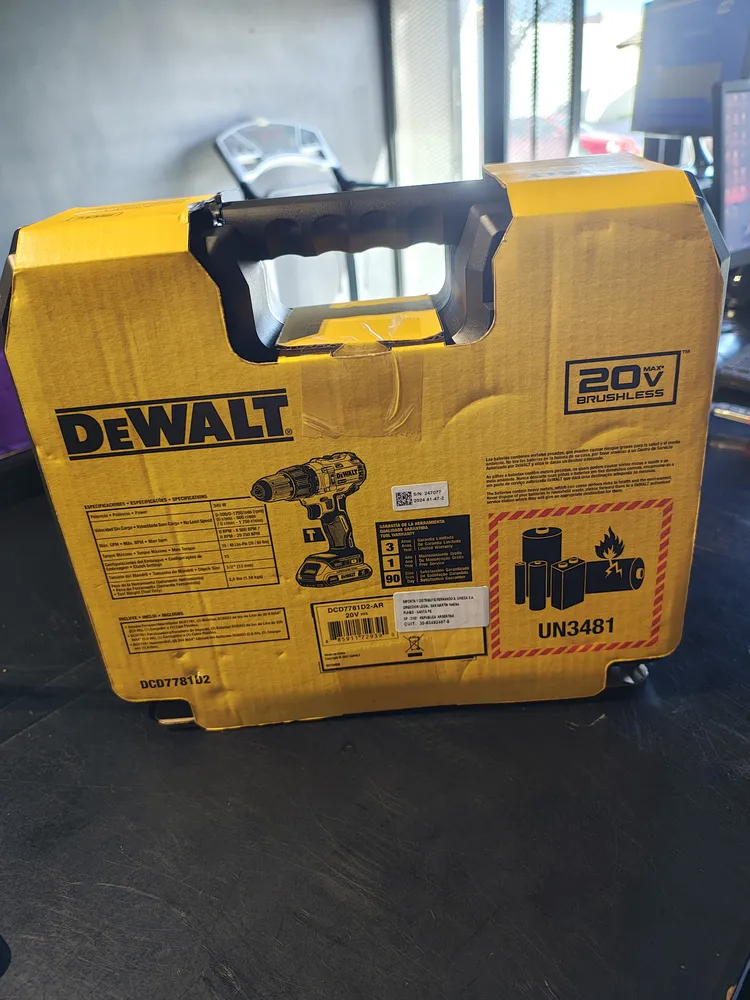 Taladro Percutor DeWalt DCD776 20V Max Li-Ion + 2 Baterías y Maletín